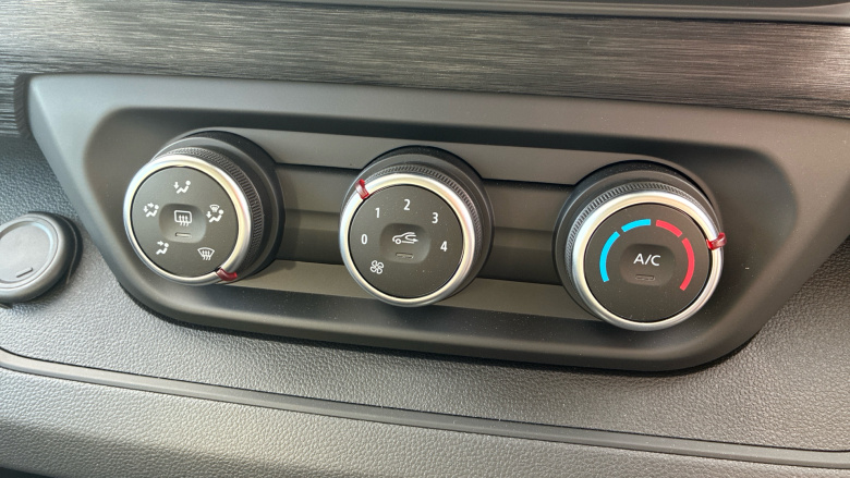 Renault Trafic Lwb Diesel LL30 Blue dCi 150 Extra [Safety] Van